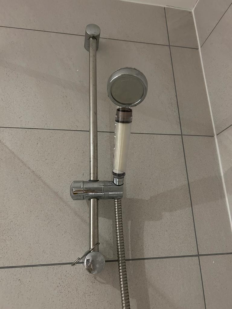 shower-handle.jpeg